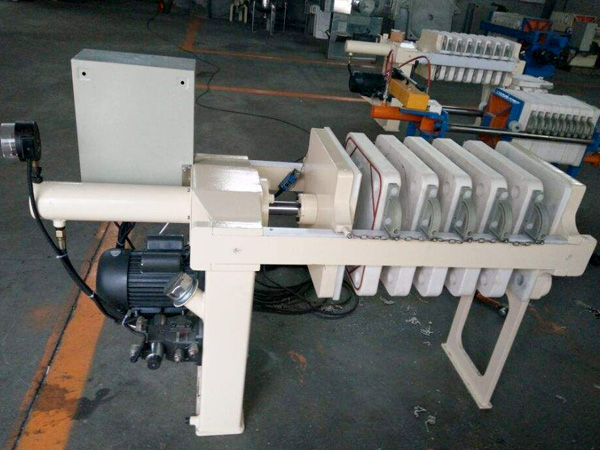 1500-UBK廂式壓濾機(jī)