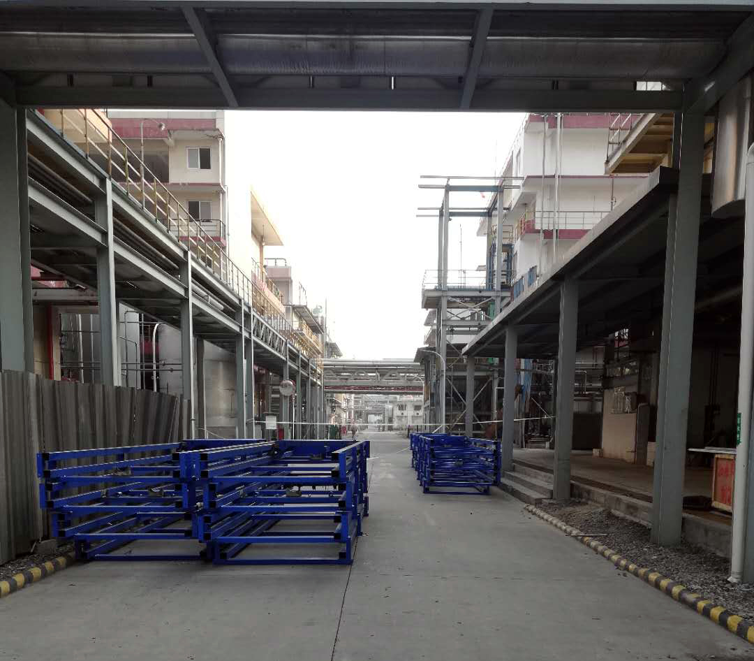 導(dǎo)軌式液壓升降平臺(tái) 導(dǎo)軌式液壓升降平臺(tái)